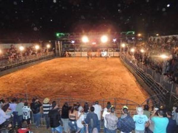 XIV Festa do Peão de Santo Antônio do Grama